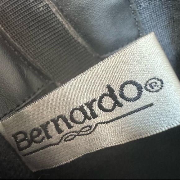 Bernardo Black Suede Knee High Boots Y2K Block Heel Size 6 1/2 Minimalist Fall - Picture 9 of 9